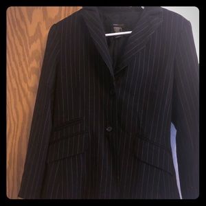 Black blazer super cute